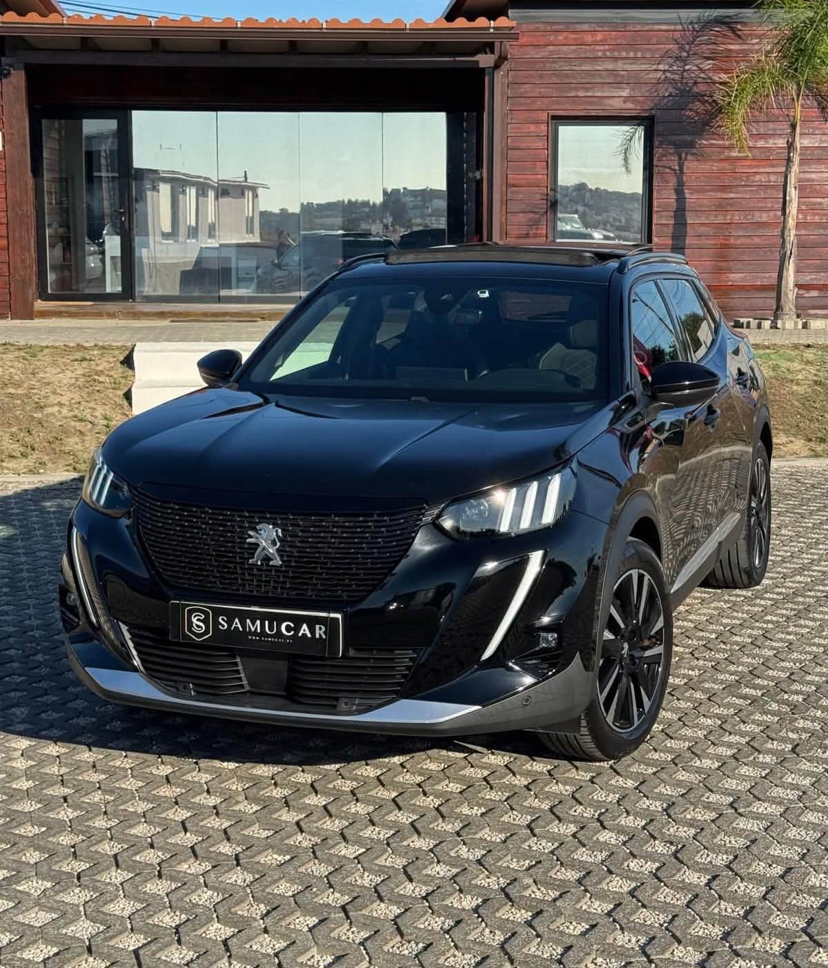 Peugeot e2008 GT